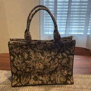 Antik Kraft Isabella‘s blossom book tote